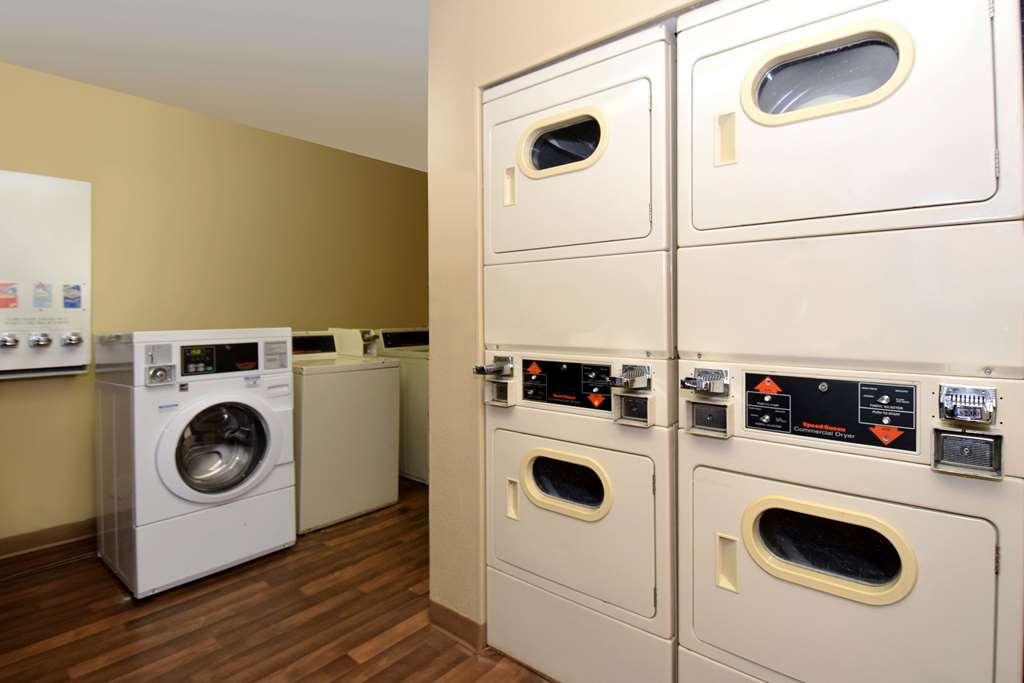 Suburban Studios Winston-Salem Near Hanes Mall Ngoại thất bức ảnh