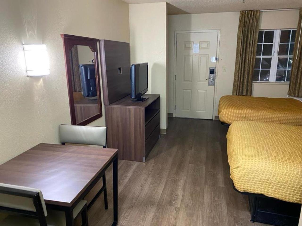 Suburban Studios Winston-Salem Near Hanes Mall Ngoại thất bức ảnh