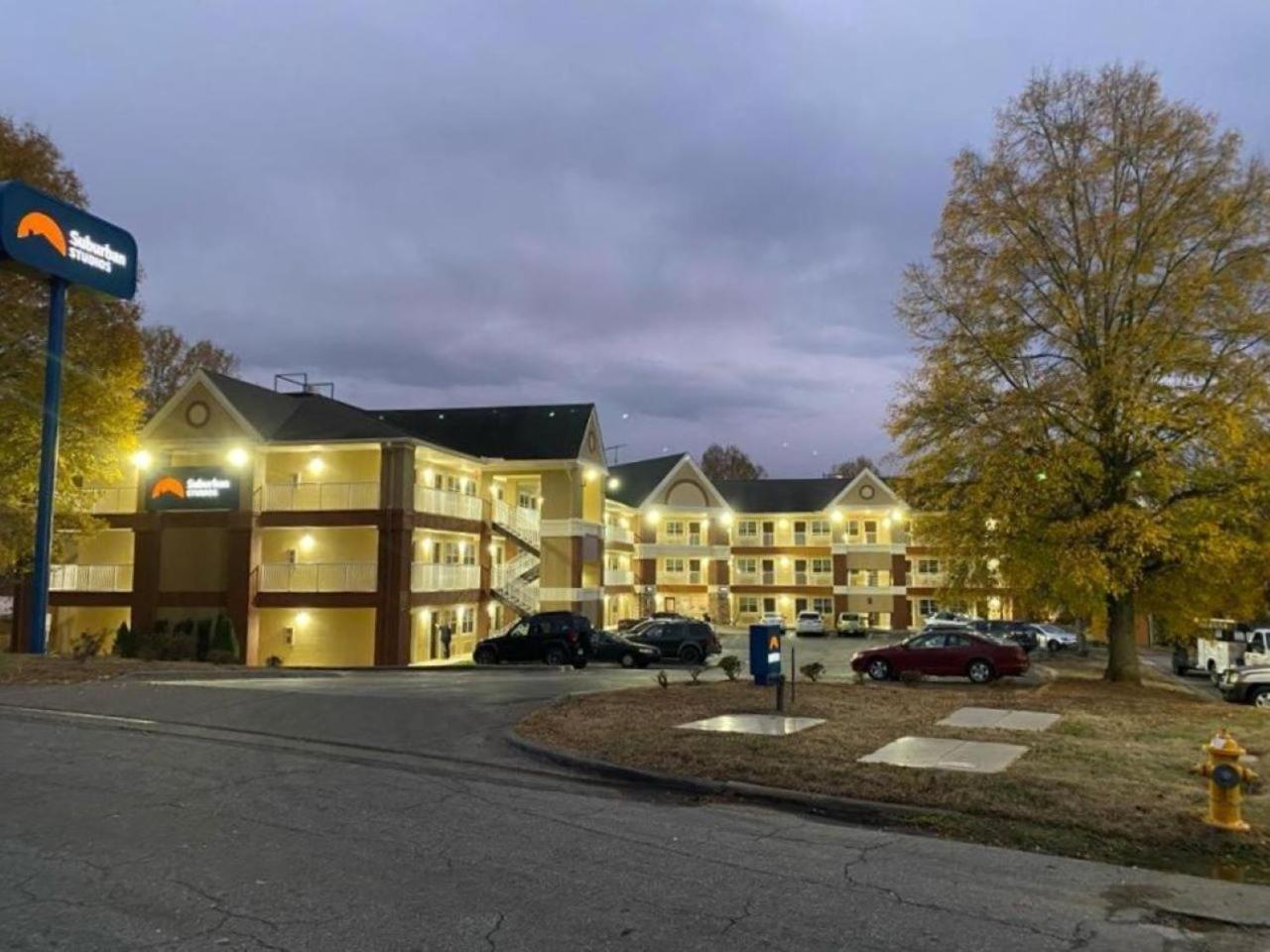 Suburban Studios Winston-Salem Near Hanes Mall Ngoại thất bức ảnh