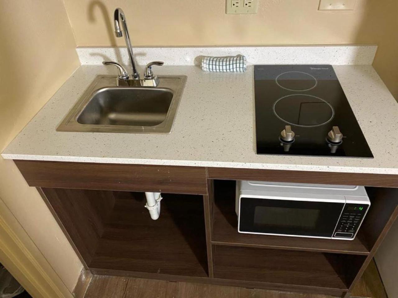 Suburban Studios Winston-Salem Near Hanes Mall Ngoại thất bức ảnh