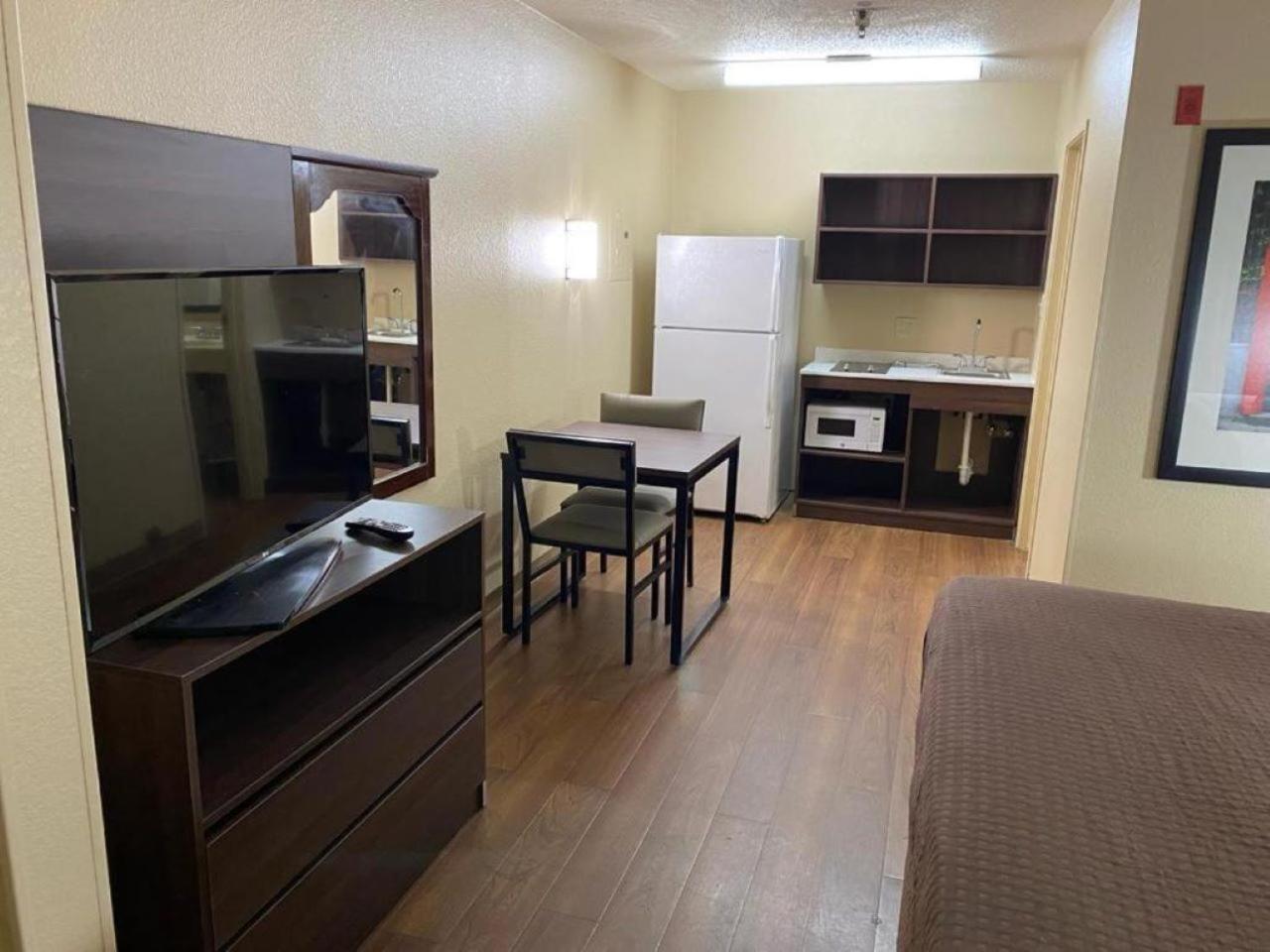 Suburban Studios Winston-Salem Near Hanes Mall Ngoại thất bức ảnh